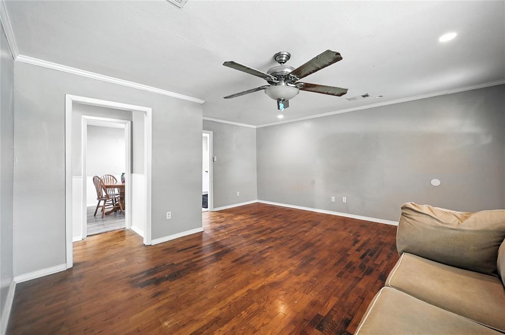 Farmers Branch, Texas 75234, United States, 4 Bedrooms Bedrooms, ,3 BathroomsBathrooms,Residential,Active,167136