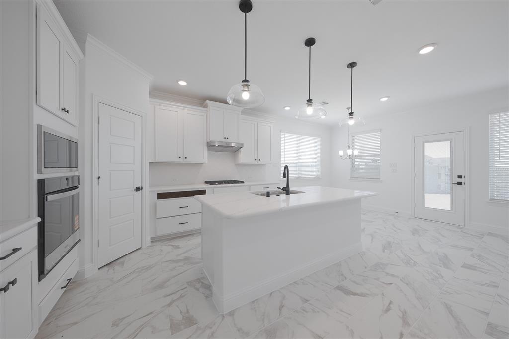 2301 Miramar Drive