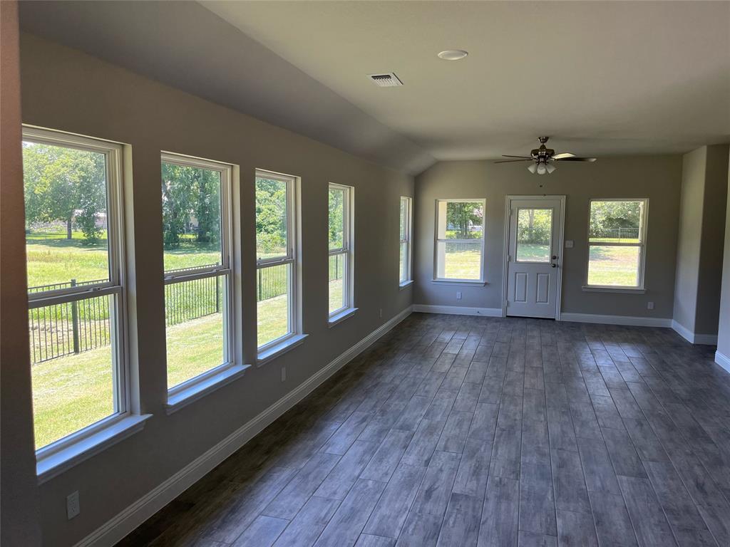 Gainesville, Texas 76240, United States, 3 Bedrooms Bedrooms, ,2 BathroomsBathrooms,Residential,Pending,63509