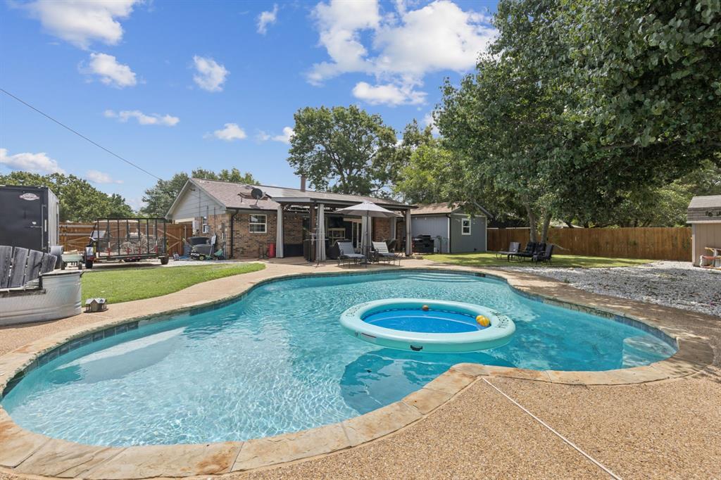 Corinth, Texas 76210, United States, 3 Bedrooms Bedrooms, ,3 BathroomsBathrooms,Residential,Active,195748