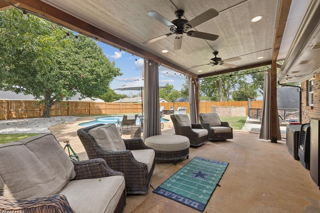 Corinth, Texas 76210, United States, 3 Bedrooms Bedrooms, ,3 BathroomsBathrooms,Residential,Active,195748