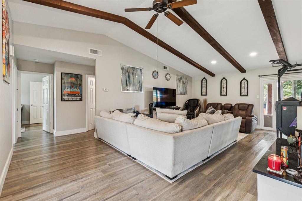 Corinth, Texas 76210, United States, 3 Bedrooms Bedrooms, ,3 BathroomsBathrooms,Residential,Active,195748