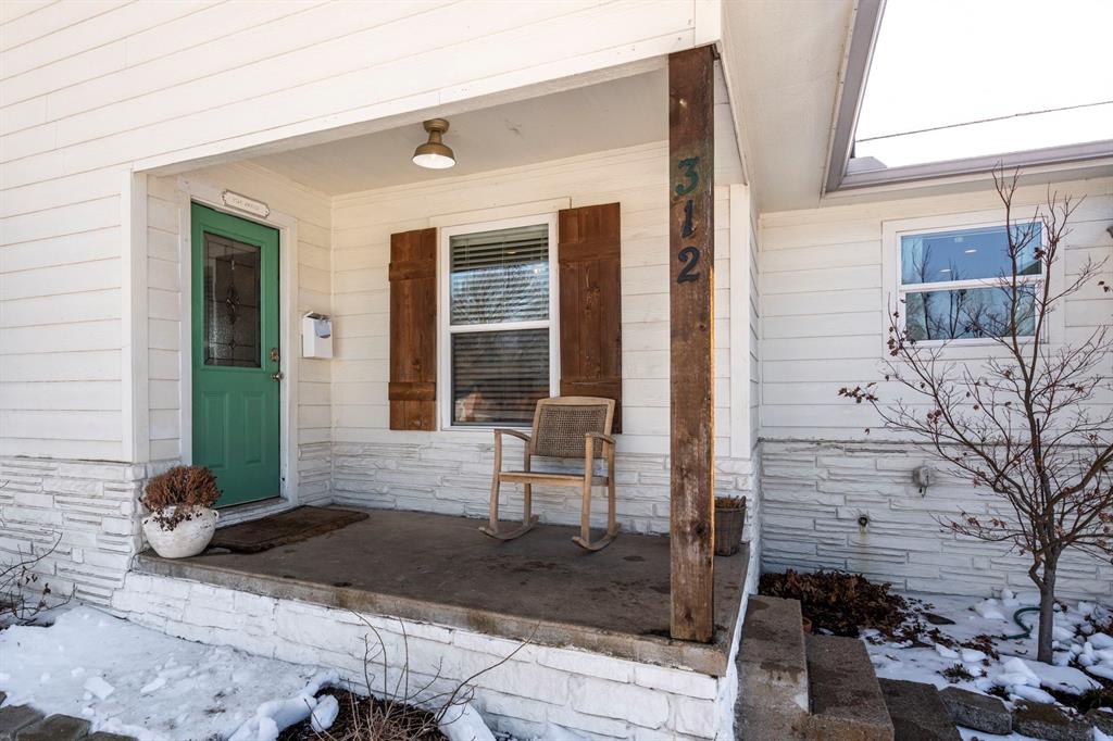 312 Hillcrest Avenue