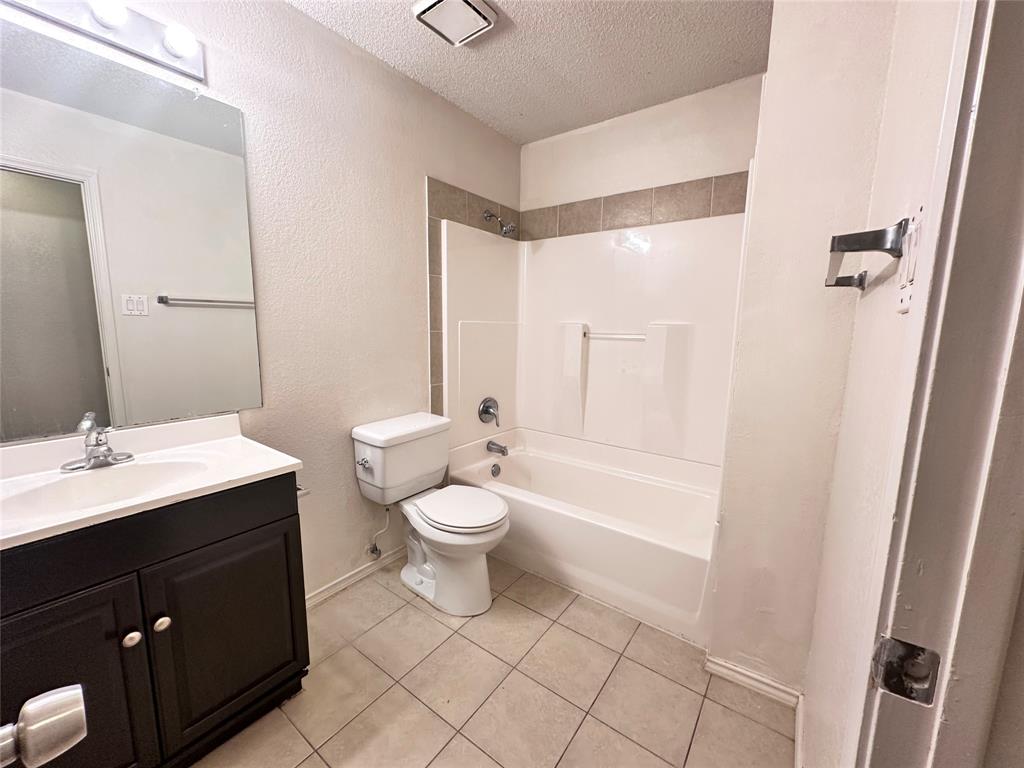 ALSBURY RIDGE - Residential