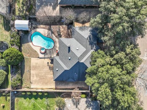 A home in Cleburne