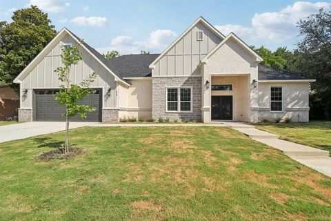 1810 Kynette Drive Euless TX 76040