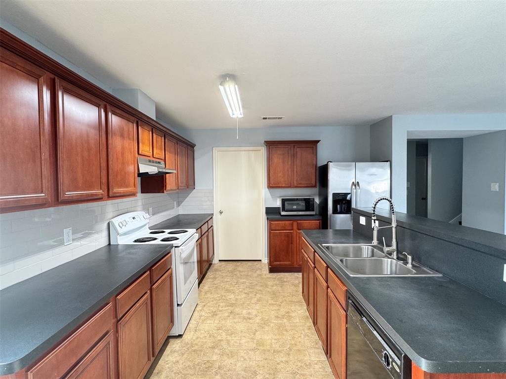 Harvest Bend Add Ph One - Residential Lease