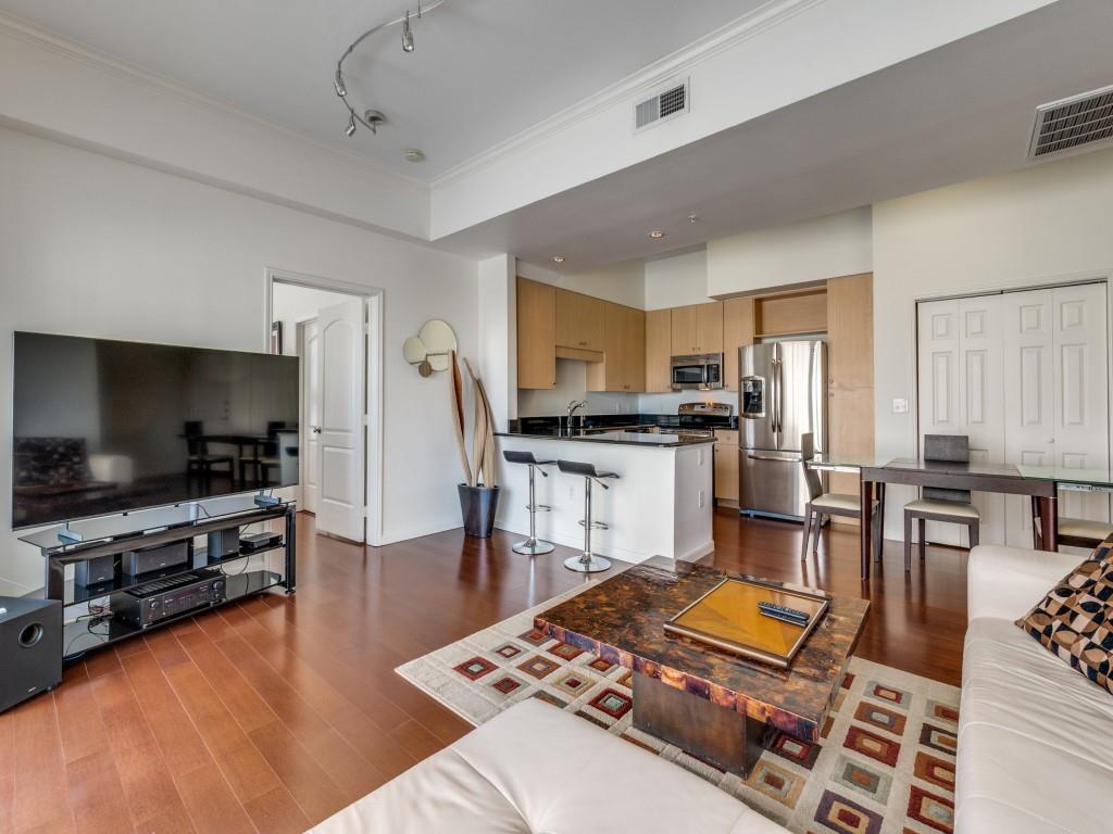 3225 Turtle Creek Boulevard 709