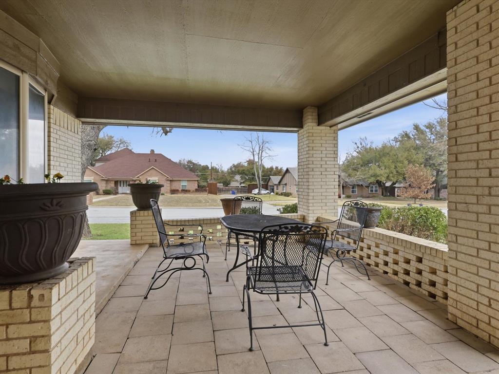 3716 Sweetbriar Lane