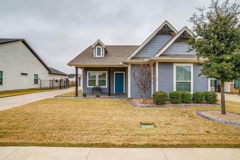 1576 Lizzie Lane Burleson TX 76028