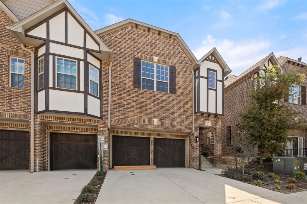 111 Kensington Drive