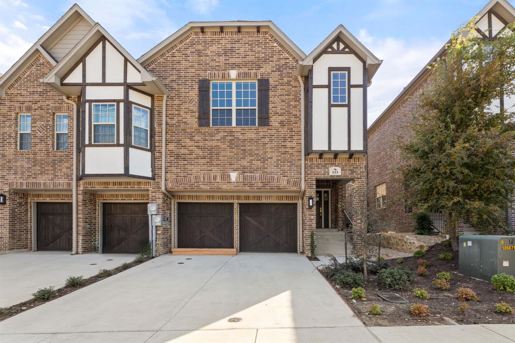 111 Kensington Drive