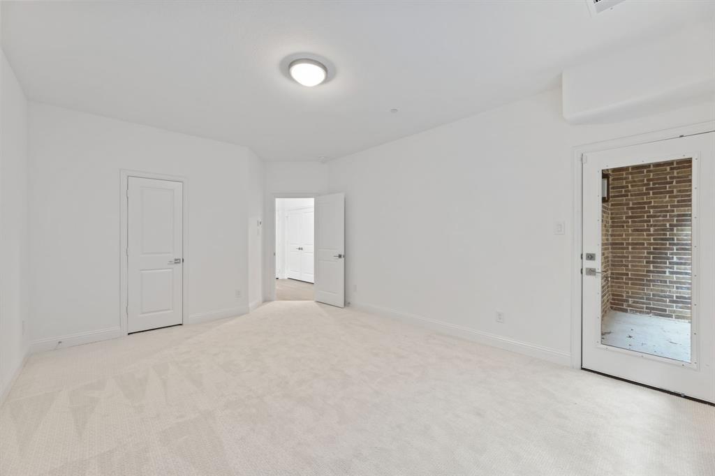 111 Kensington Drive