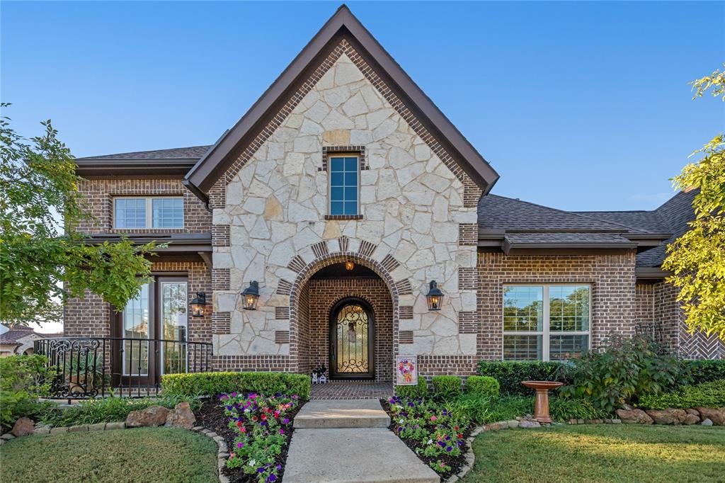 101 Stillwater Circle