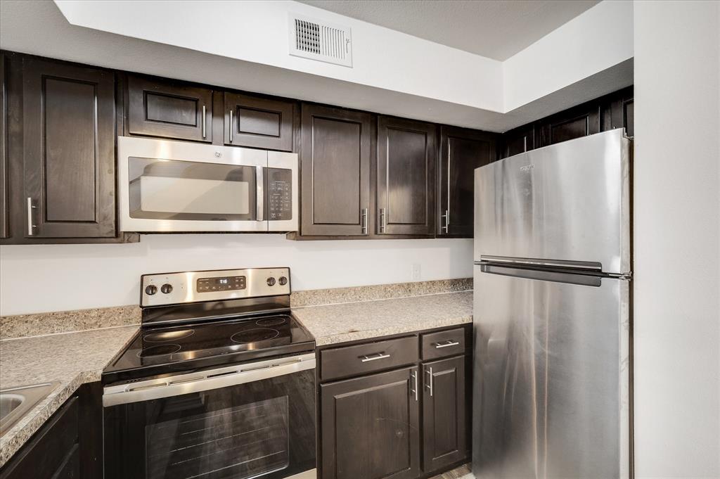 Richland Trace Condos - Residential