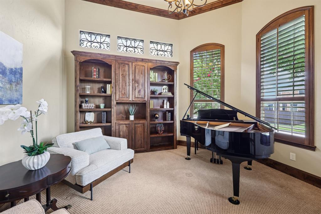 4320 Chevy Chase Lane