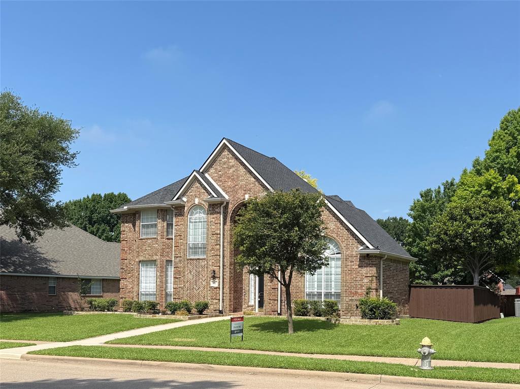 611 Twin Creek Drive