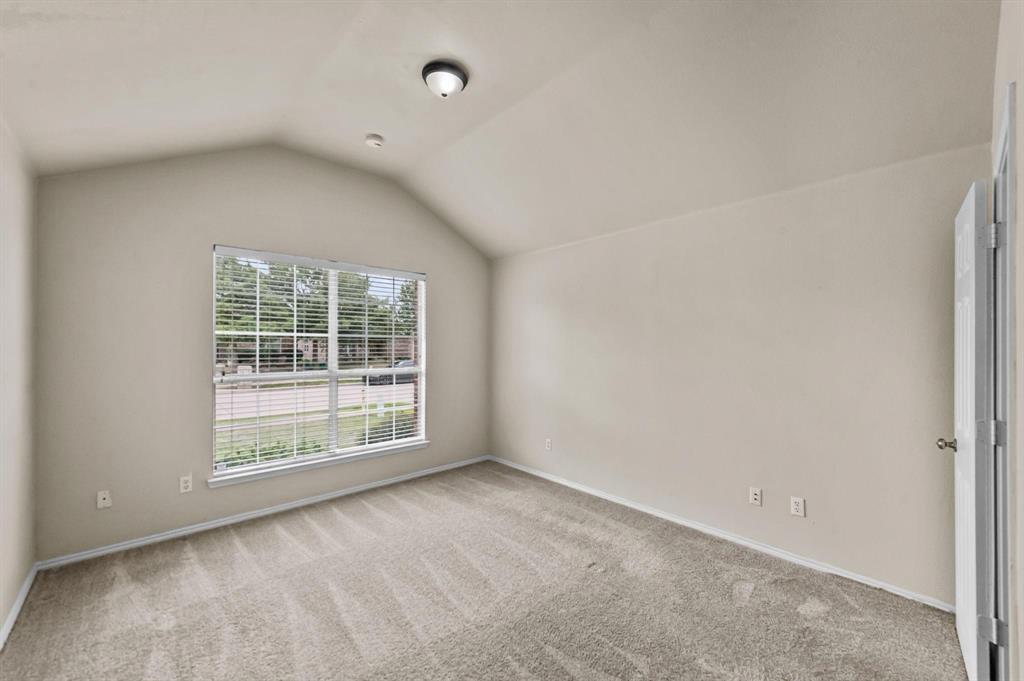 2032 Sunny Side Drive