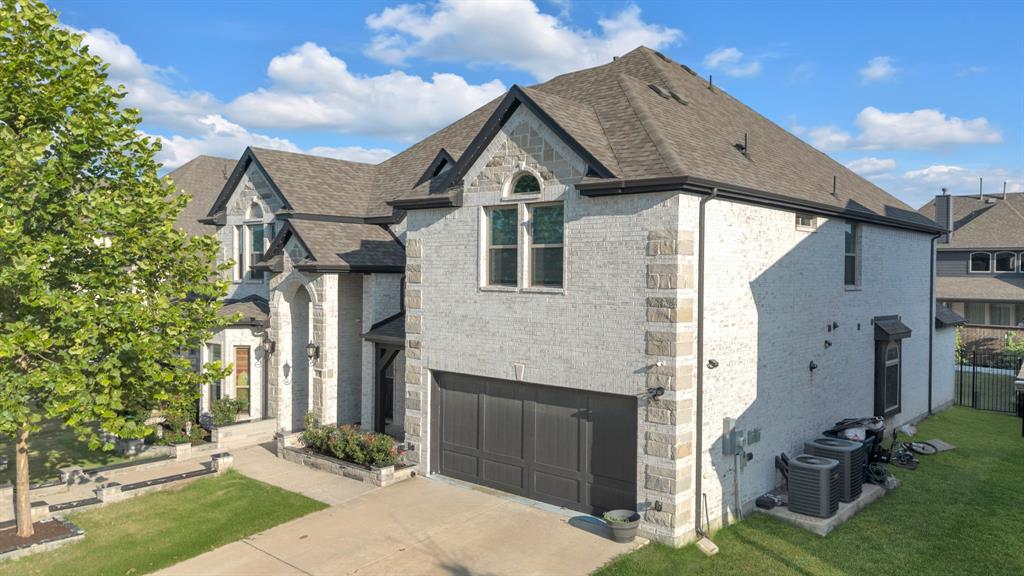 11957 Hickory Knoll Lane