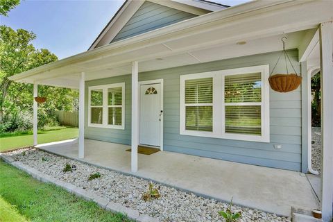 903 Comanche Cove Drive Granbury TX 76048