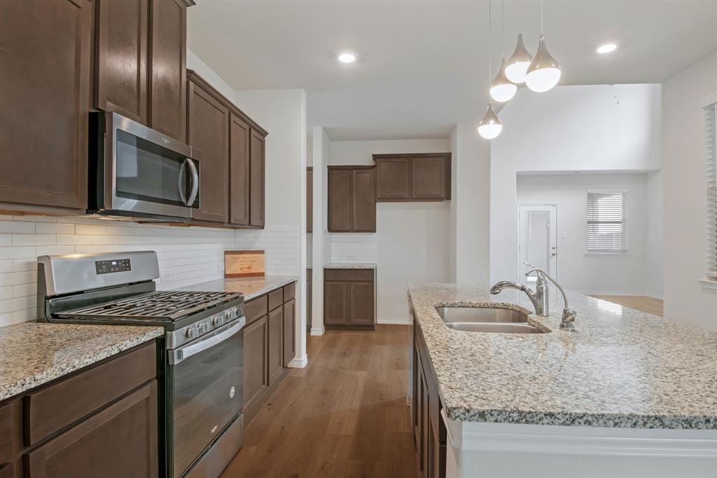 Homeplace At The Columns, The - Residential