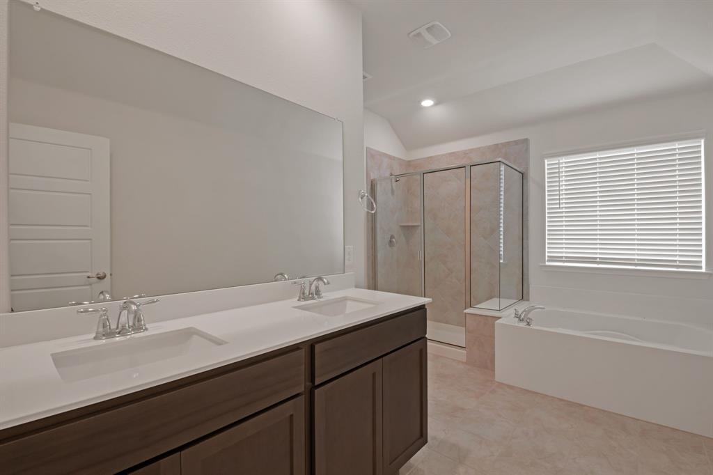 Homeplace At The Columns, The - Residential