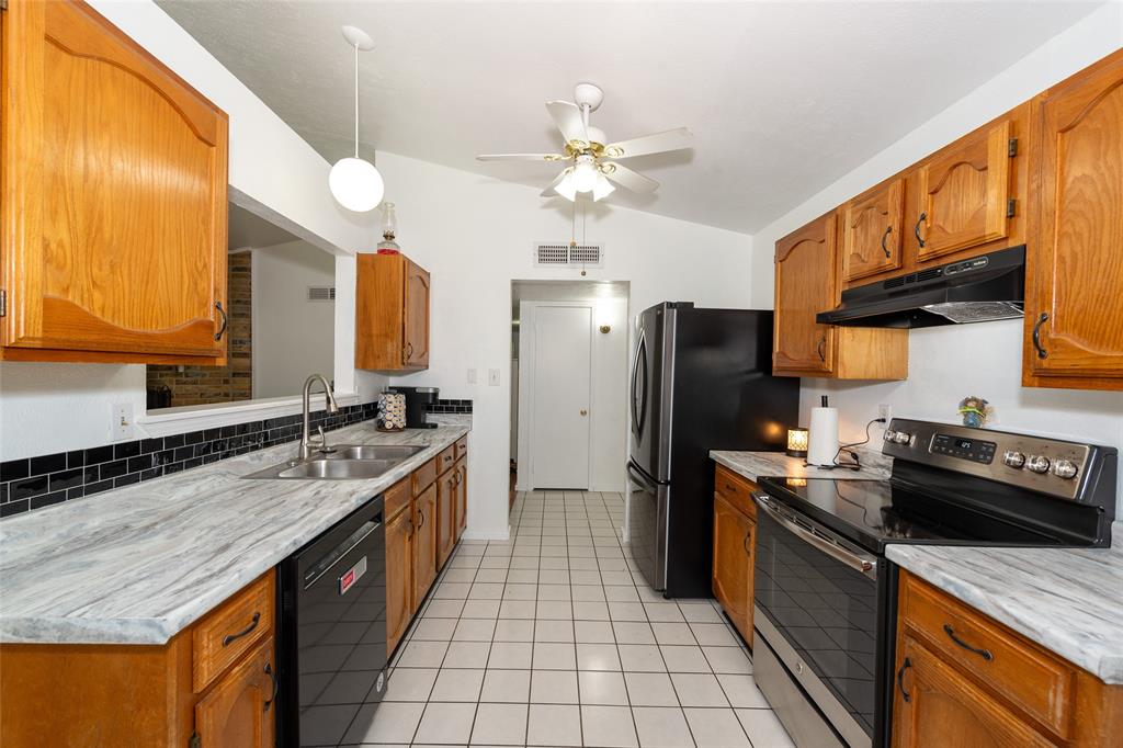 6700 Sunnybank Drive