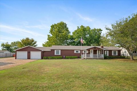 Photo of 173 Wanda Lane, Greenville, TX 75402 (MLS # 21022347)