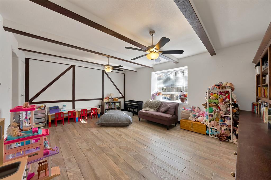 1818 Burr Oak Street