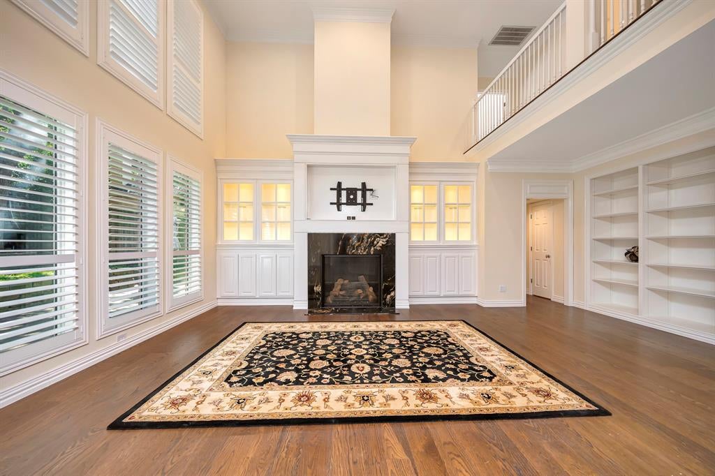 6214 Tiffany Oaks Lane