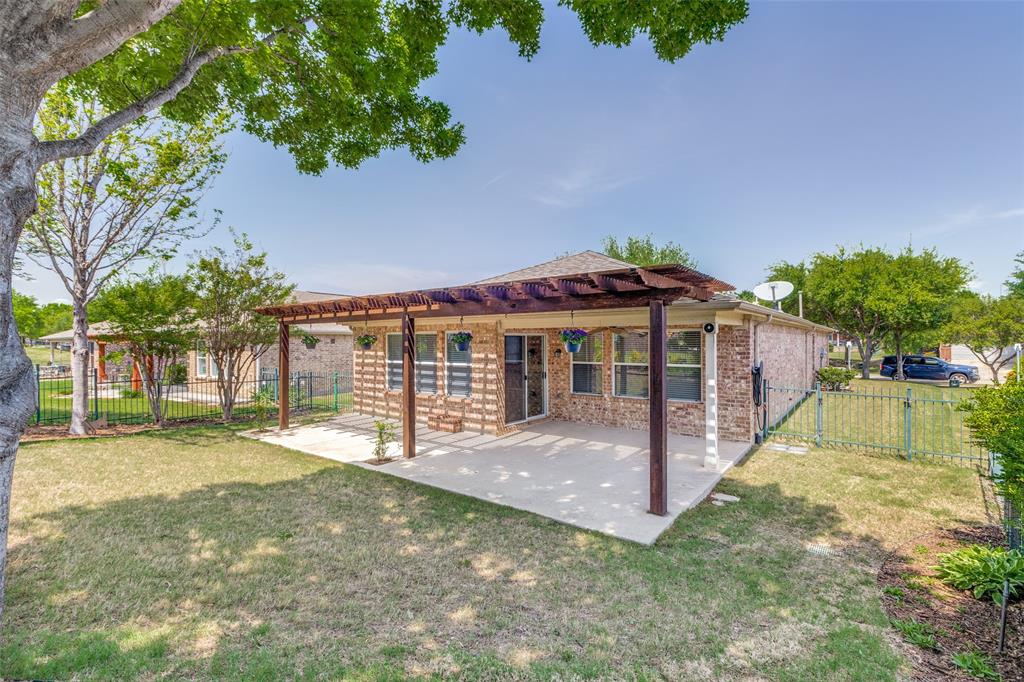 611 Oakland Hills Lane
