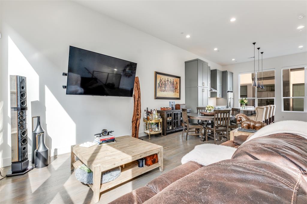 Calvin Condo - Residential