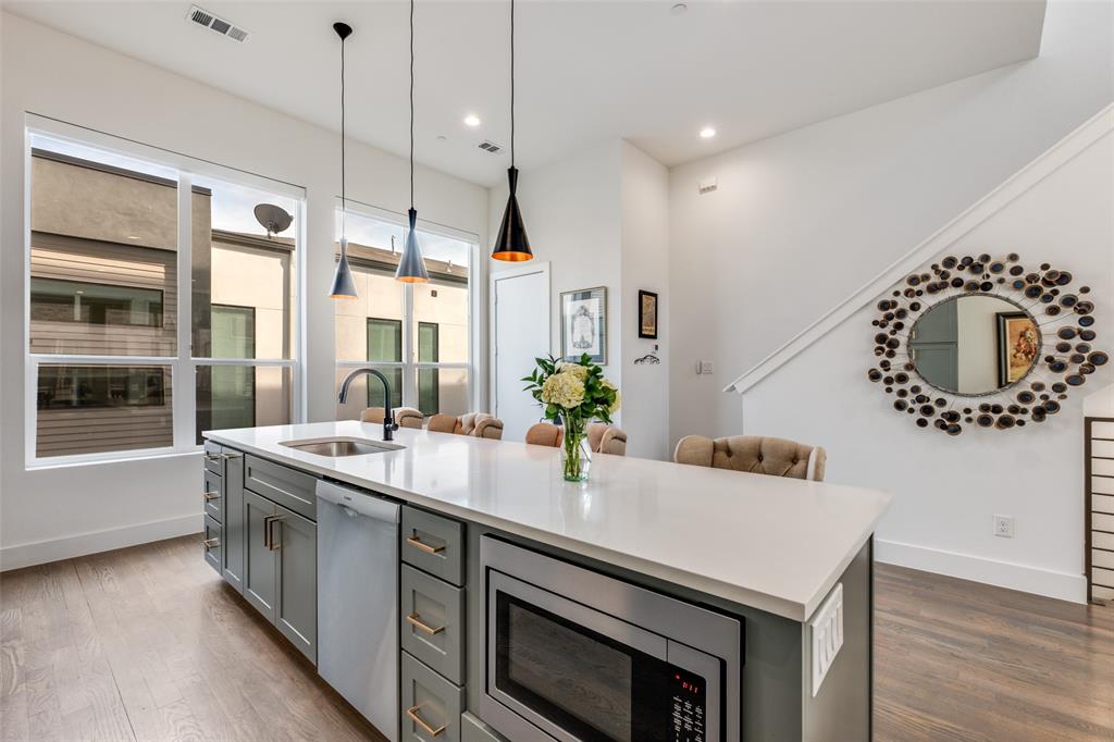 Calvin Condo - Residential