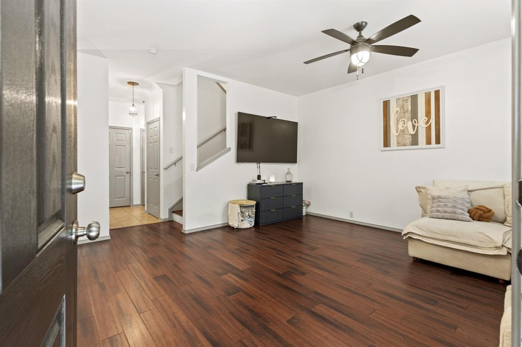 Stoneleigh Place Add - Residential