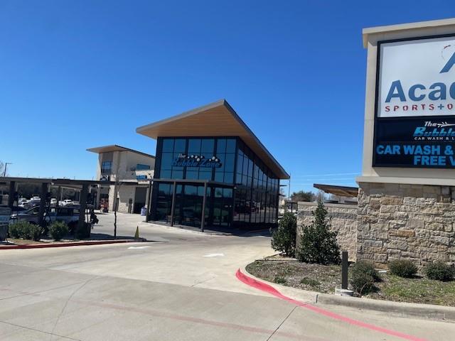 5423 Naaman Forest Boulevard