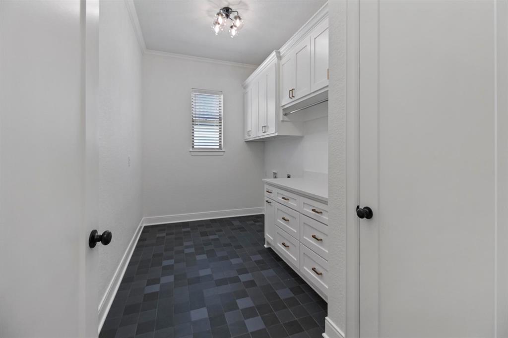 Crown Point Estates II - Residential