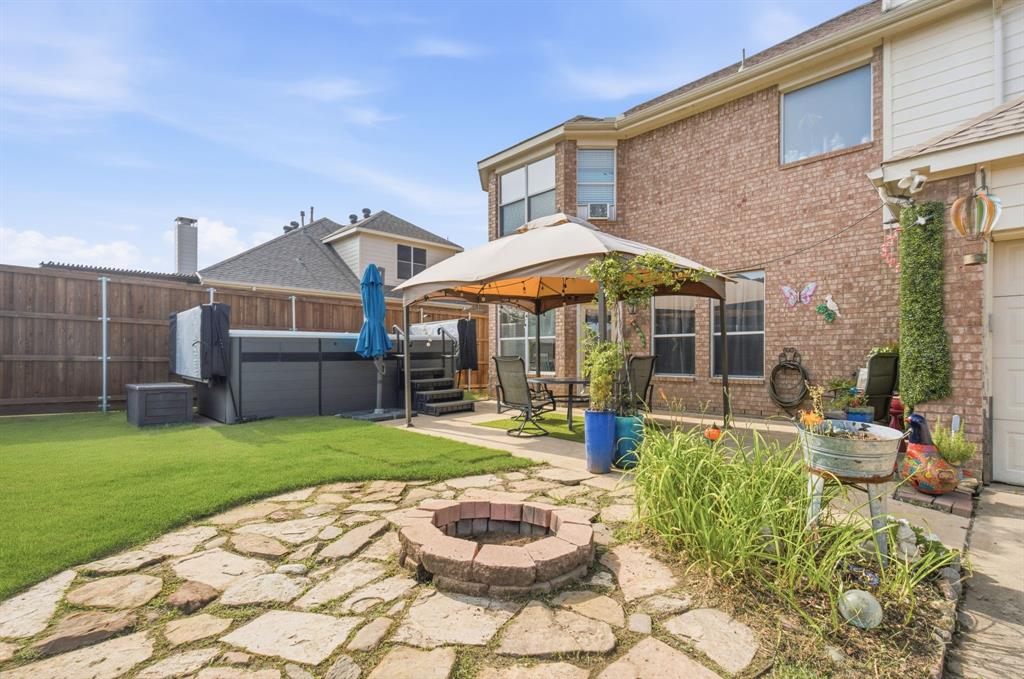 7670 Greenvalley Lane