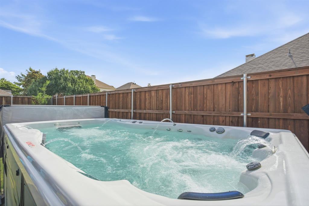 7670 Greenvalley Lane