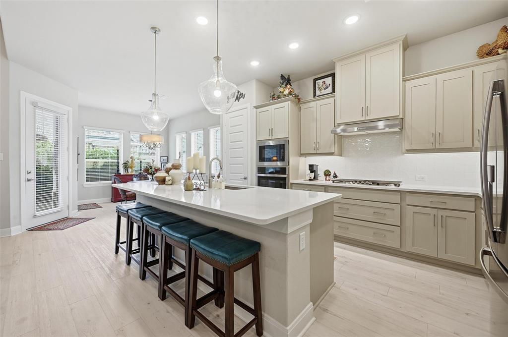 4729 Kings Garden Parkway