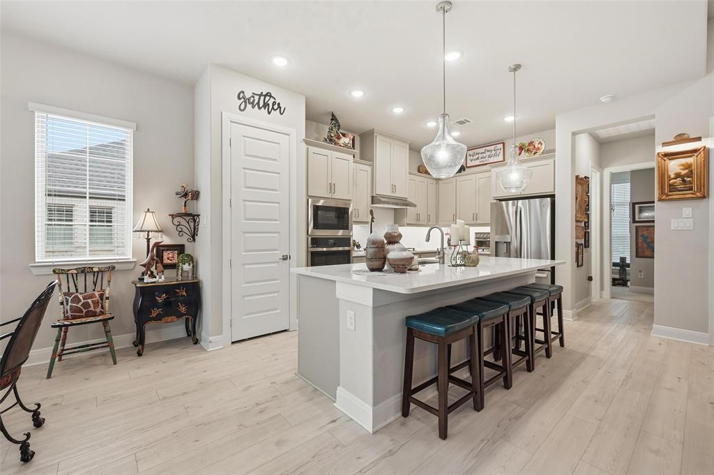 4729 Kings Garden Parkway