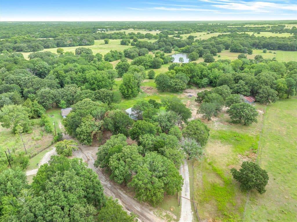 Photo of 520 Vz County Road 3518, Wills Point, TX 75169 (MLS # 21301926)