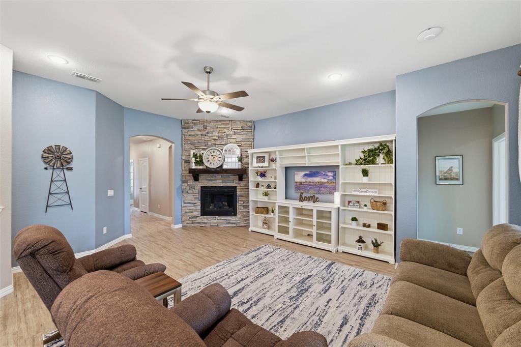 1005 Sweeping Butte Drive