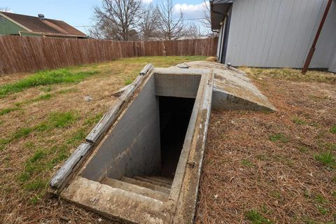 Tiny photo for 412 Main Street, Pottsboro, TX 75076 (MLS # 21201326)