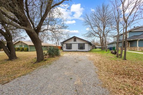 Tiny photo for 412 Main Street, Pottsboro, TX 75076 (MLS # 21201326)
