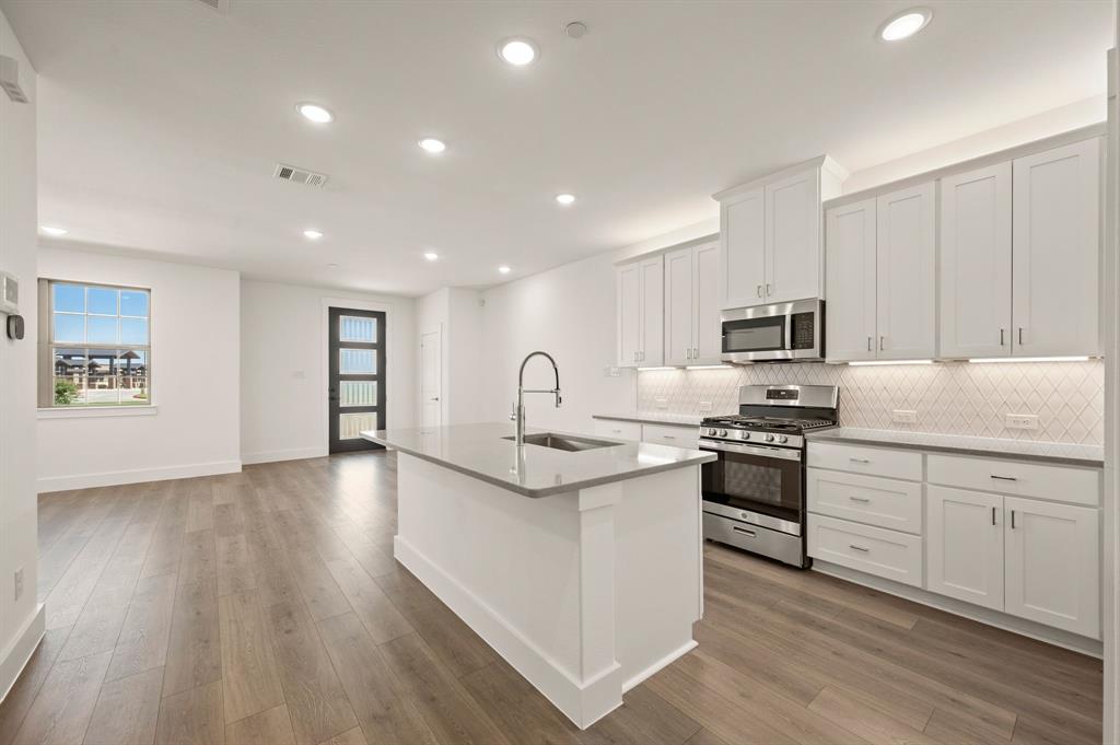 Mosaic - Residential