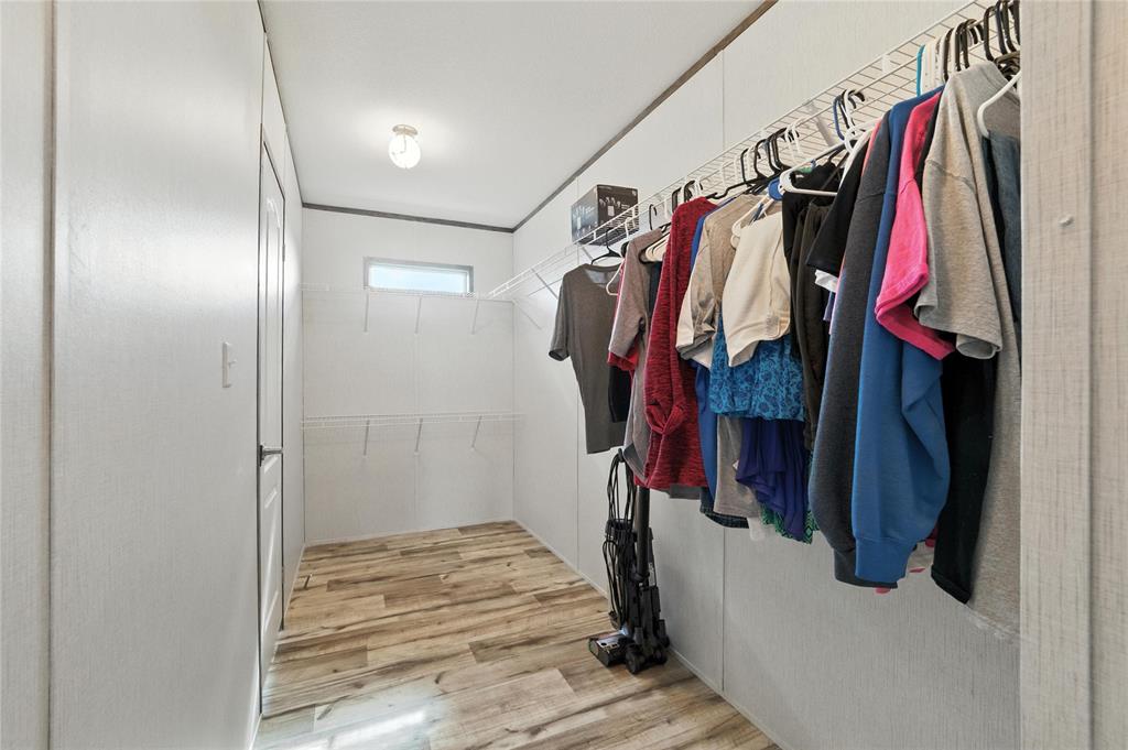 J Wallace Surv Abs #938 - Residential