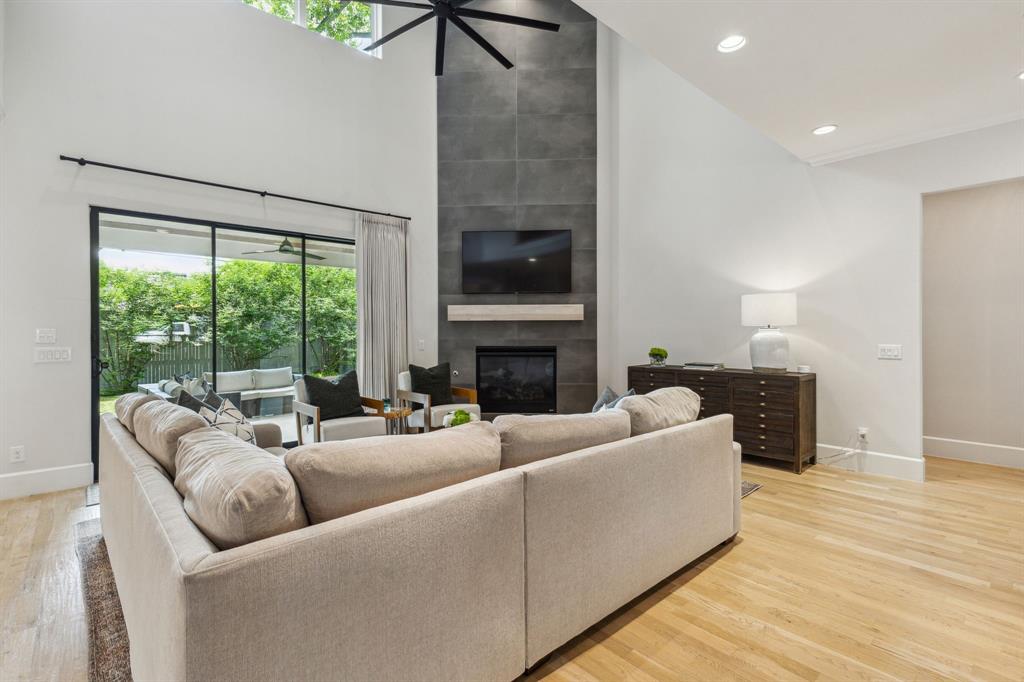 Williams-Caruth Terrace - Residential