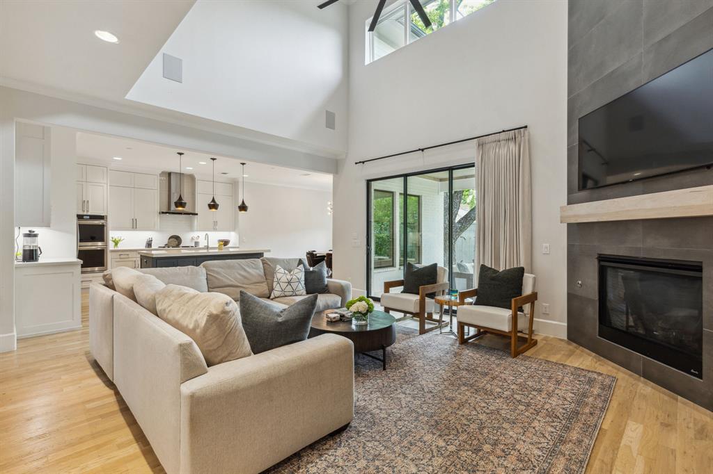 Williams-Caruth Terrace - Residential