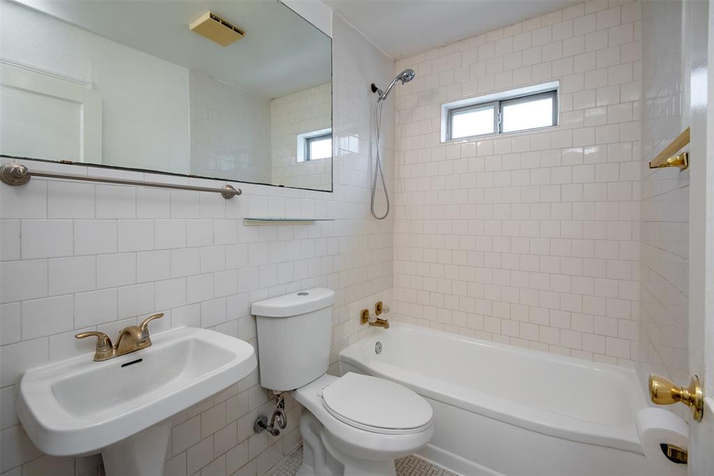 Bluebonnet Hills - Residential Lease