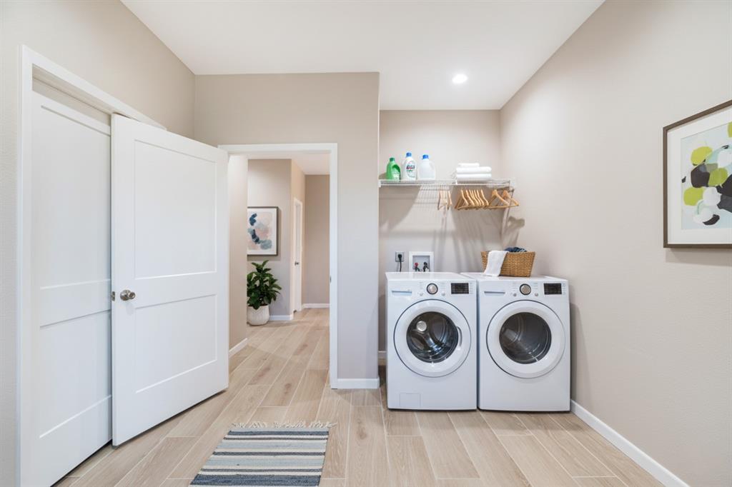 NAVAJO TRAIL ESTATES - Residential